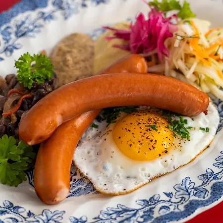 Отель Koruna 3*