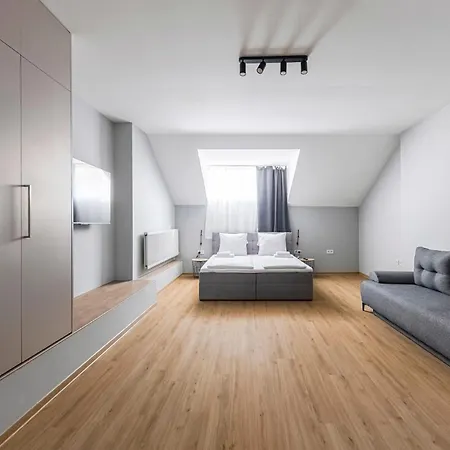 Koruna Отель 3*