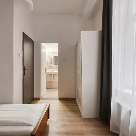 Hotel Koruna 3*